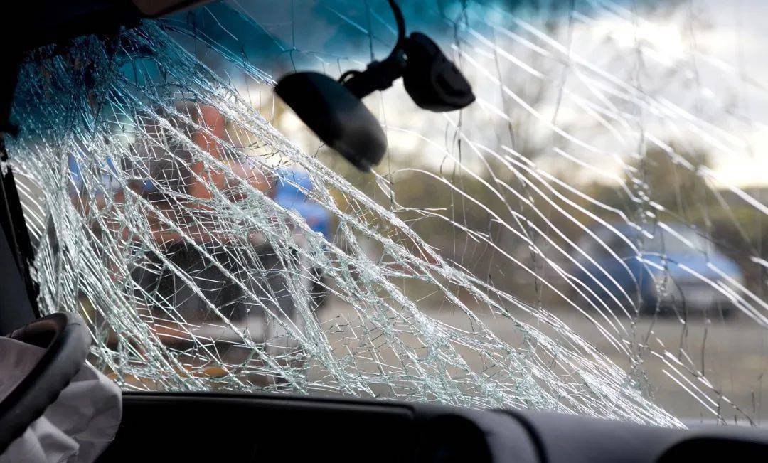 员工提前7分钟下班遇车祸身亡，算工伤吗？这个事实认定很关键插图2