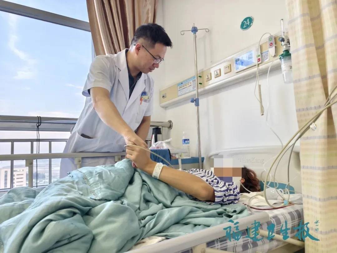 19岁小伙突然瘫痪！医生：这个常见动作害了很多人插图