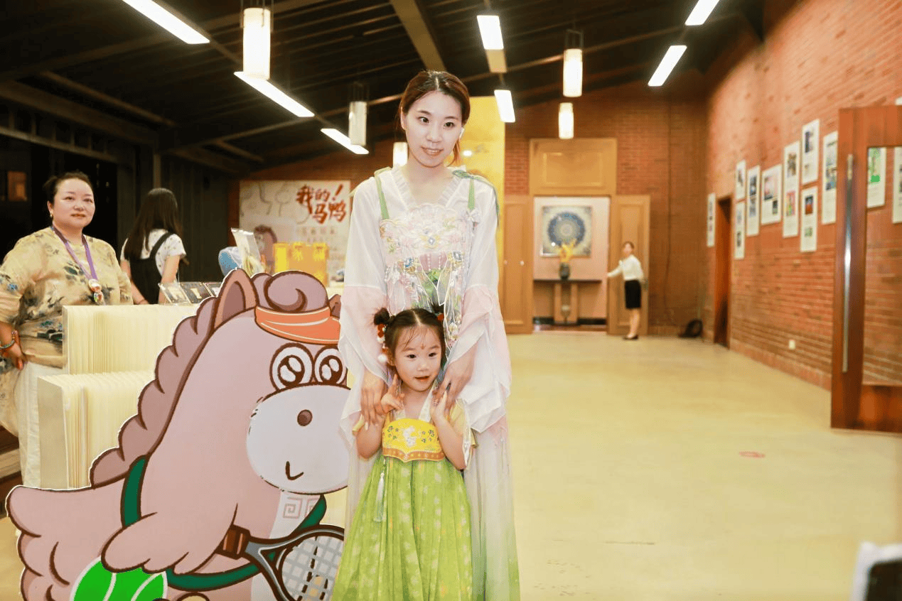 2025年闵行区马桥镇“月满马桥——我们的节日·中秋”文化节圆满举办，文商旅体展深度融合激活区域新活力插图10