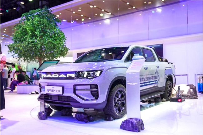 吉利雷达电混皮卡启动交付 新车型同步推出插图