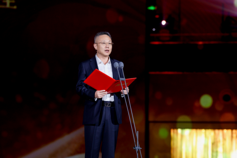 光影奇骥 凤祥焕新 2025中国（国际）珠宝时尚周暨老凤祥上海国际首饰文化节闪耀启幕插图4