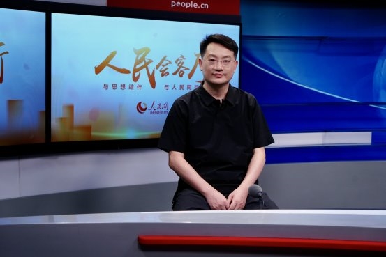 花径林巨：国内首位受邀人民网《人民会客厅》的家庭教育专家插图