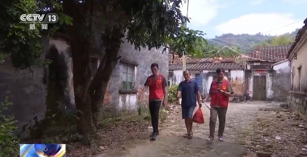 台风“桦加沙”逼近 广东多地提前转移安置群众插图4