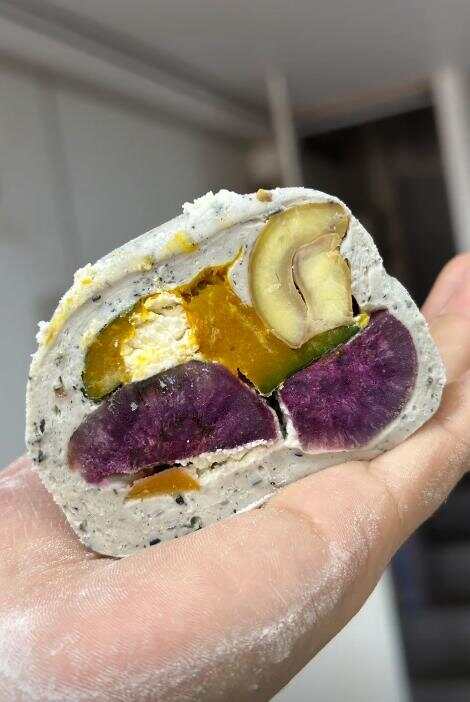 “减脂馒头”爆单老板一天怒干15小时，根部不想停插图2