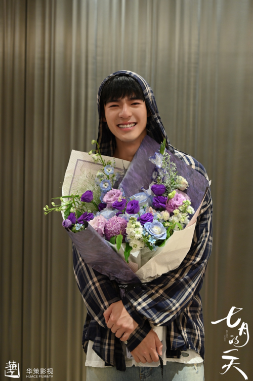 奇幻热血喜剧《七月的一天》顺利杀青 漫画感视听语言重塑励志成长插图2