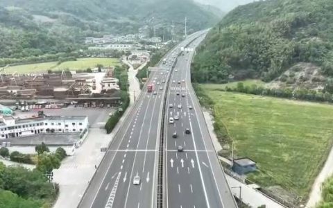 前8个月交通运输经济运行“成绩单”出炉 为经济发展提供更稳“硬支撑”