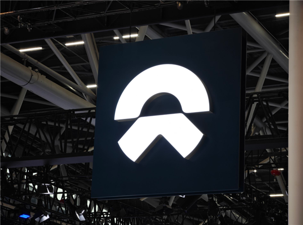 蔚来美股股价刷新年度新高 瑞银上调至“买入”评级插图