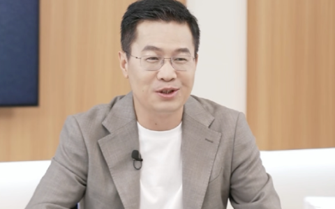 卢伟冰回应小米17系列改名：肯定不是蹭苹果热度！