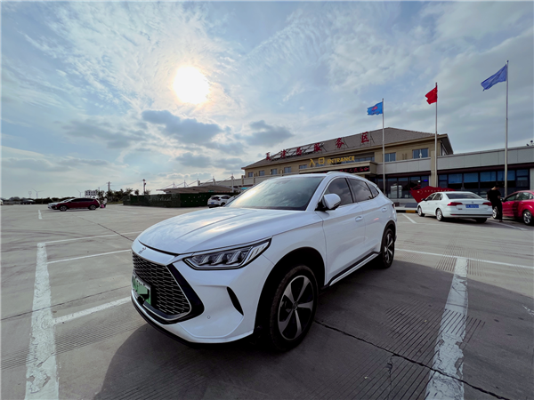 股神巴菲特清仓比亚迪：持股期间股价涨超38倍