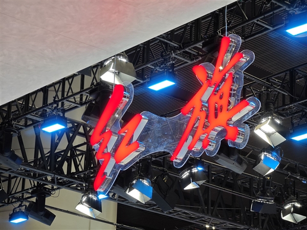 一汽红旗：九三阅兵检阅车为红旗CA7601J插图