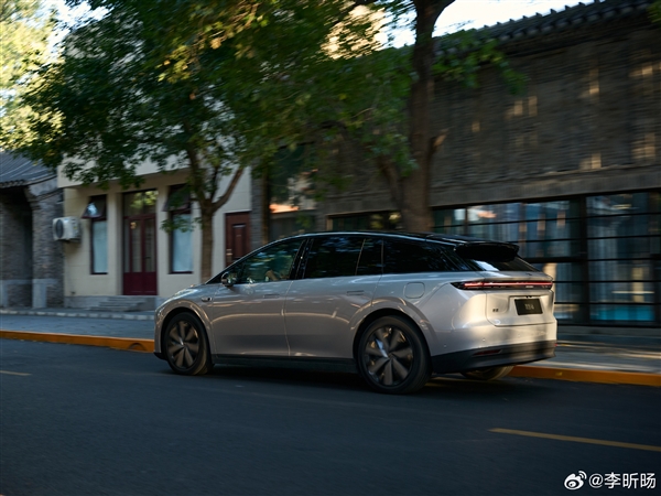 最便宜的理想纯电SUV来了！理想i6官方实车图公布插图4