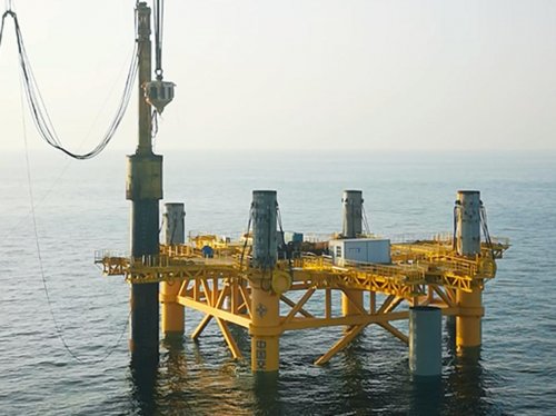 华能山东半岛北L场址海上风电项目：“三保险”护航高精“沉桩路”插图2