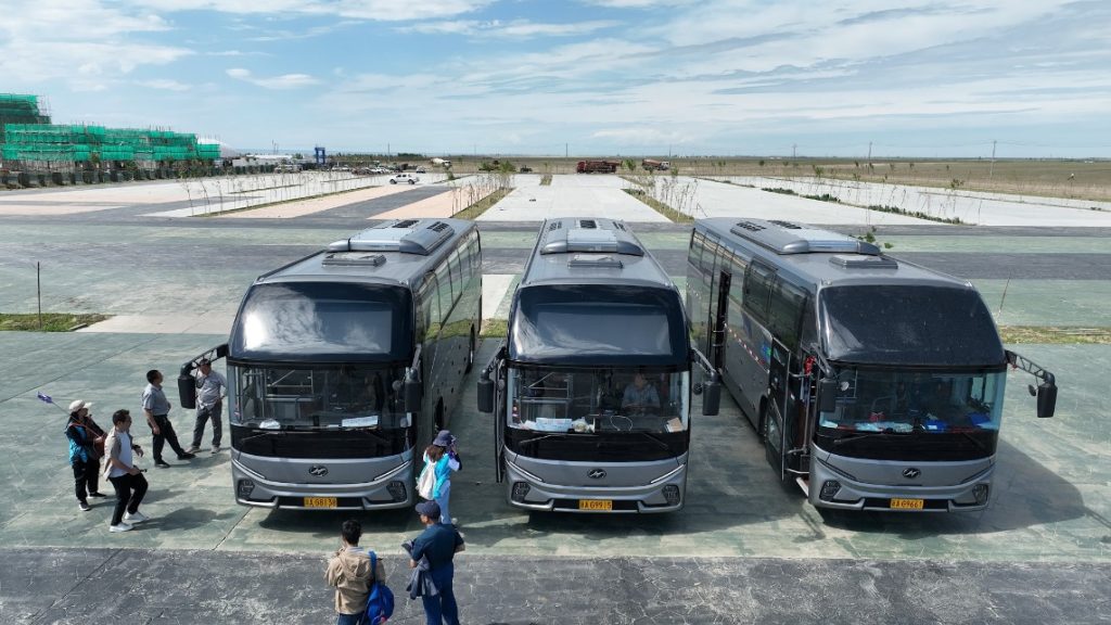 圆满护航双节出行！苏州金龙海格客车见证文旅复苏活力画卷插图