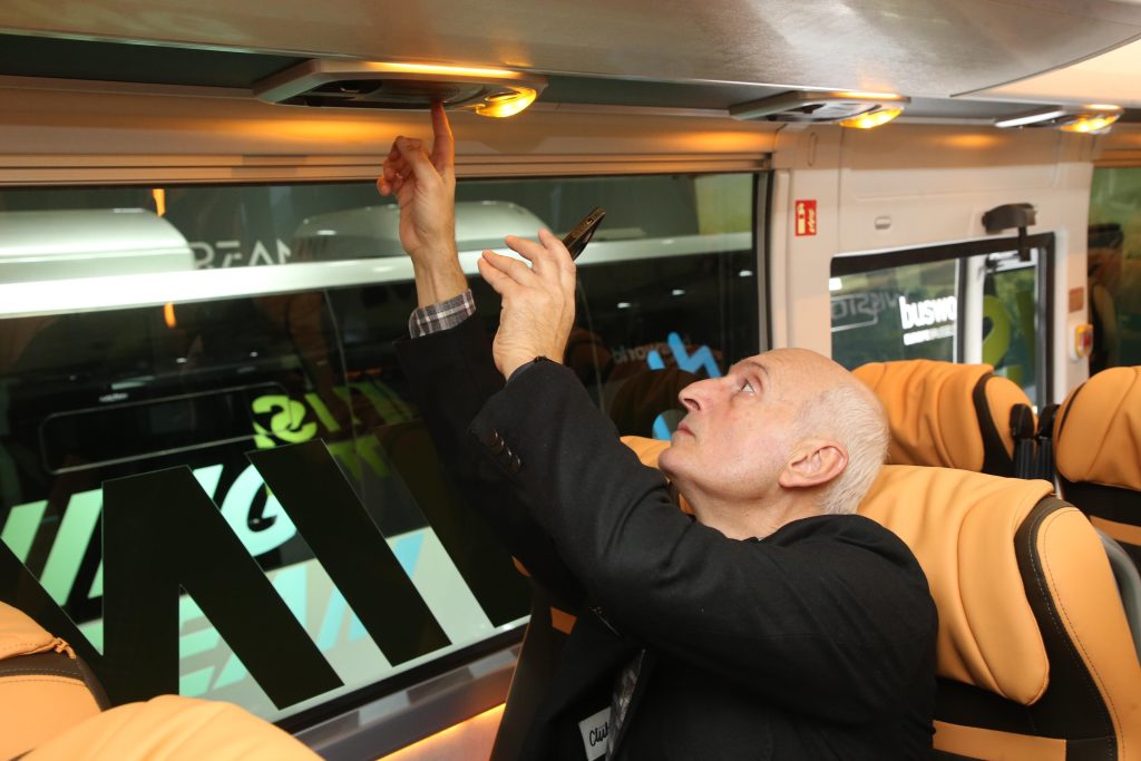 中国客车“惊艳”欧洲！苏州金龙比利时车展的精彩瞬间插图6