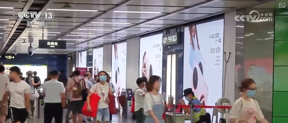 广交会便利服务再+1！丝滑“拍卡过闸”提升外籍人士出行体验插图