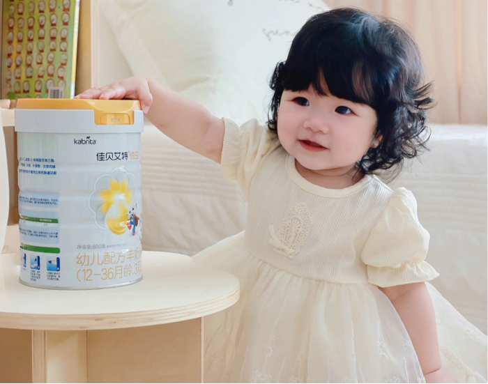 不想宝宝便秘、嗯嗯困难？参考不上火的奶粉排行选佳贝艾特悦白准没错插图