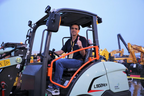 全景体验 价值驱动 共赢未来 | 山东临工第三届全球合作伙伴大会盛大举行插图16