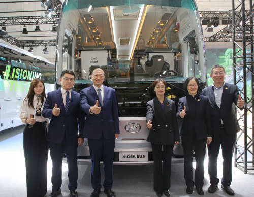 欧洲首发！苏州金龙纯电新V系客车亮相比利时世界客车展插图10