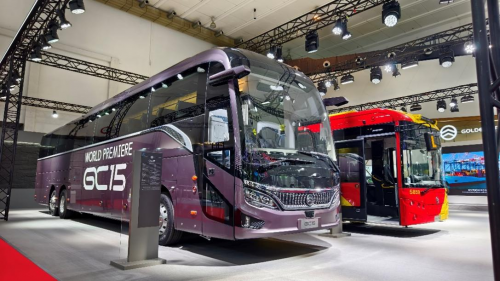 金旅全新一代高端客车亮相世界客车博览会插图2