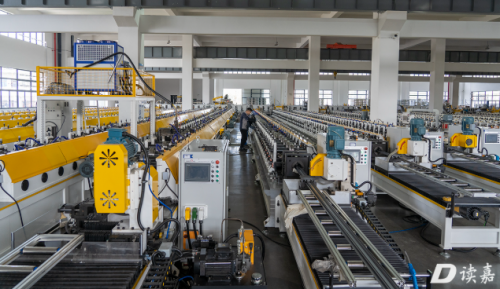 5.9cm可视宽度+极光矩阵！格峰隐藏式晾衣机让阳台变身光影生活区插图