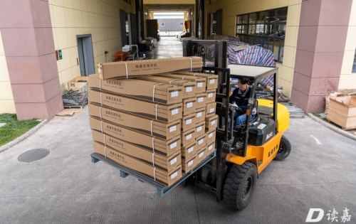 5.9cm可视宽度+极光矩阵！格峰隐藏式晾衣机让阳台变身光影生活区插图10