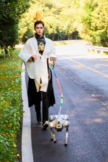 近万名跑者畅跑丹霞！龙虎山第六届半马（A1类）圆满落幕插图6