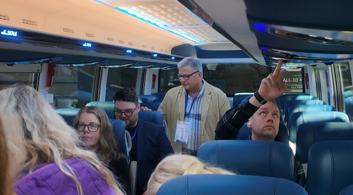 致敬每一程跨越山海的抵达！金旅豪华电动大巴亮相比利时客车展插图4