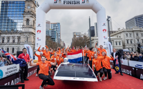 御电而行，穿越雷云——布鲁内尔太阳能车队夺冠侧记