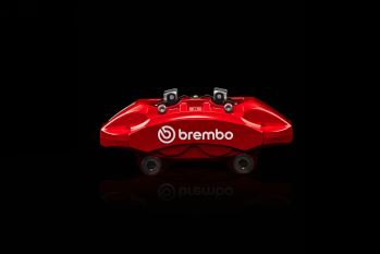 布雷博赋能智界R7与S7，树立高端制动新标杆插图