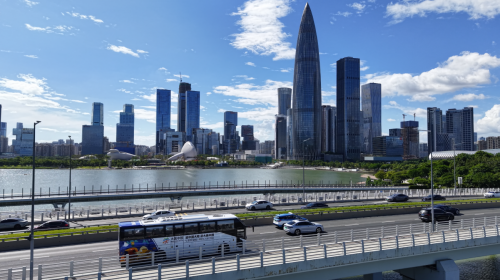 深港联动高端出行标杆！苏州金龙新V系打造湾区文旅“新名片”插图