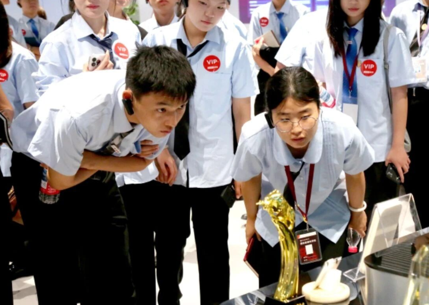 锚定未来：江苏宿迁八维学校多角度赋能学子优质就业之路插图4