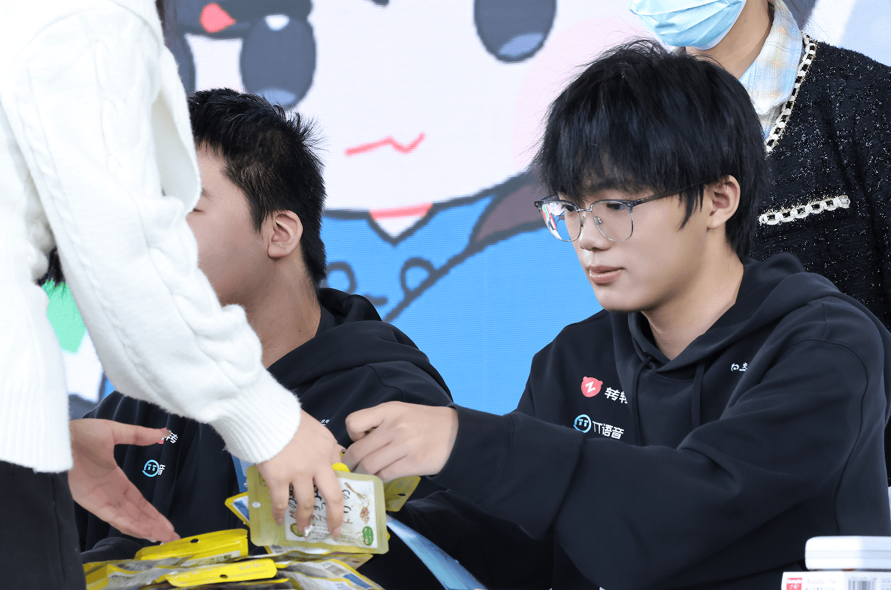 龙角散携手TTG战队，打造王者荣耀周年庆嘉年华开黑护嗓新体验插图6