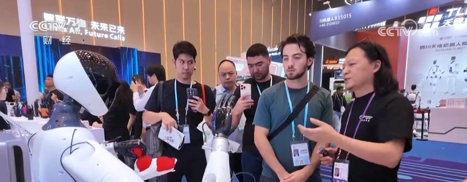 与世界分享中国机遇 全球客商广交会上采购忙插图