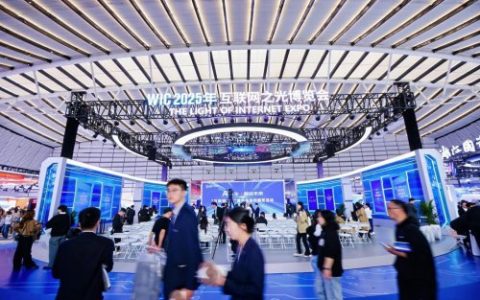 蚂蚁集团乌镇峰会展示AI创新成果，数字蚂力“AI云客服”获新耀场景奖