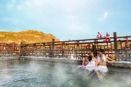 “暖”冬正当时：水镇化身冬季康养胜地，“古北汤泉季”开启疗愈之旅插图