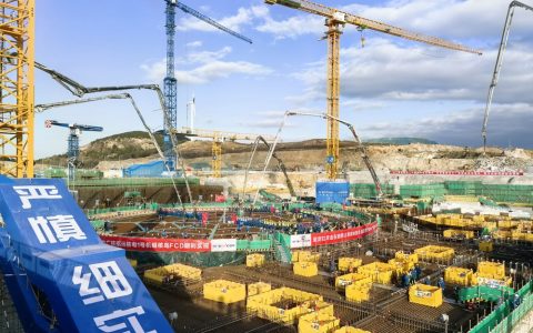 我国首个配置冷却塔的“华龙一号”核电机组建设工作全面启动
