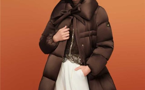 内娱“妈系”天花板，刘涛代言千仞岗羽绒服送来冬日温暖