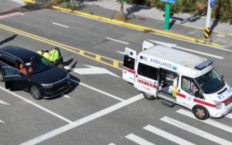 行业首批！赛力斯“车-警-医“联动技术验证取得圆满成功 智能安全体系再升级