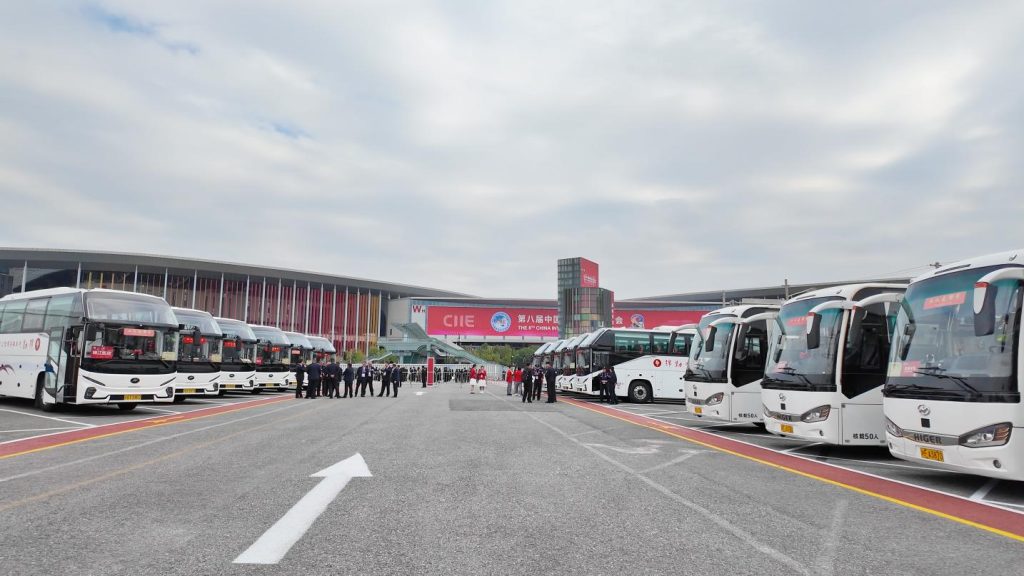 八年护航，使命在肩！苏州金龙硬核品质服务进博会为中国智造添彩插图8