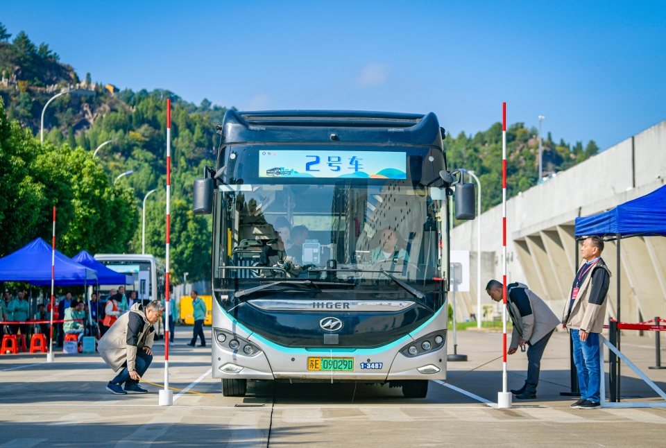 比拼实力展风采！苏州金龙圆满服务江苏省公交职业技能竞赛插图2