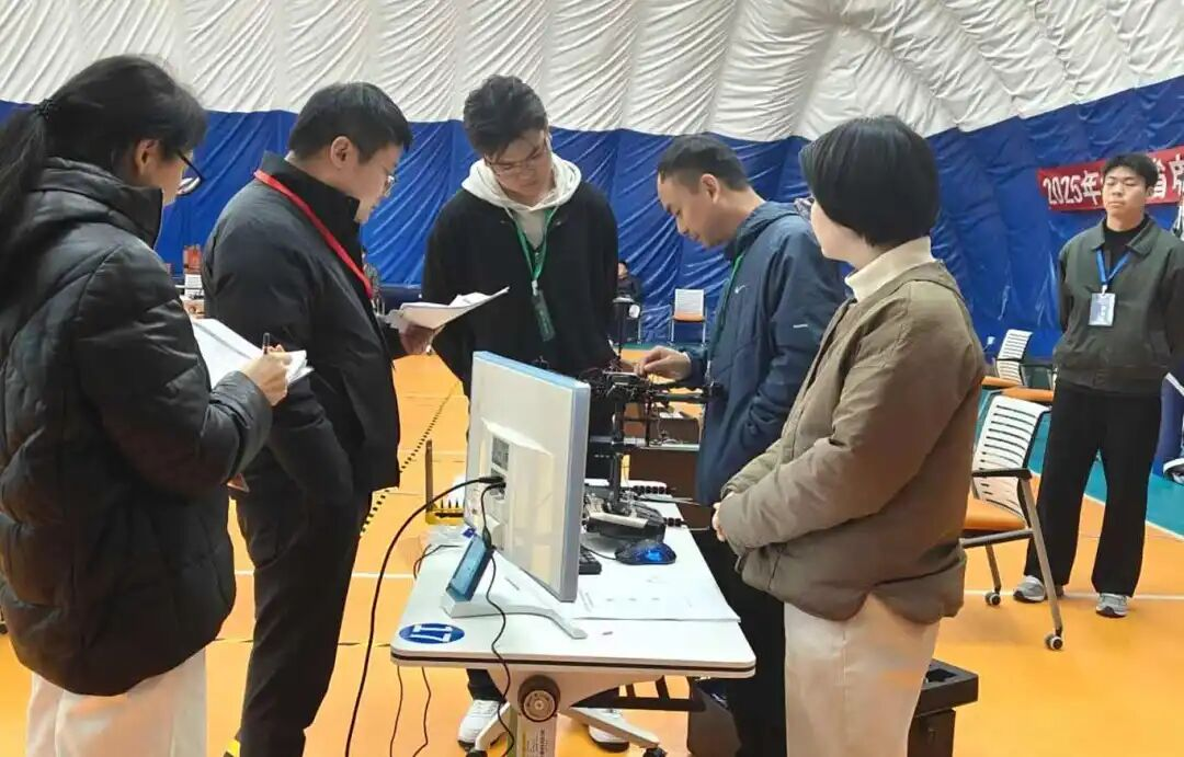 卓翼飞思鼎力护航河北省电子信息行业职业技能大赛，以技术利剑开辟“十五五”产业新航道插图8