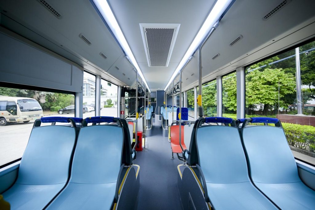 实力圈粉欧洲！金旅天然气公交批量远销塞尔维亚插图4