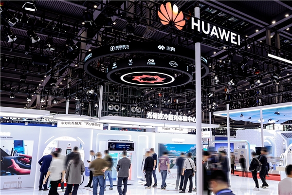 闪耀鹏城 华为超充引领充电行业真实变革插图14