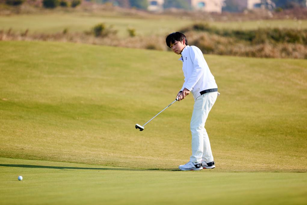 汇丰青少年公开赛决赛日｜李政达、崔景涵捧起男女A组冠军奖杯，男子C组黄永颢加洞夺冠插图10