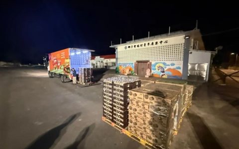 刘强东称捐物资无需汇报！京东紧急驰援香港火灾：首批物资连夜送达