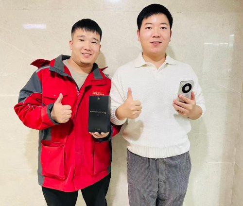 开售当天送达新机 京东首批华为 Mate 80系列用户已收到新机插图