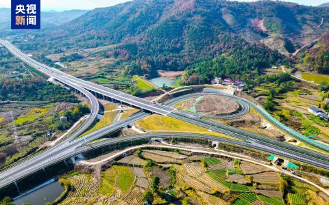 安徽三条高速同日开通 皖北皖江路网再升级