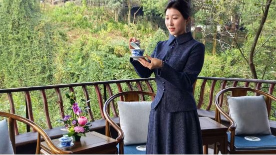 一款茶器何以登大雅之堂？“见山烧”青花背后的国器标准插图2