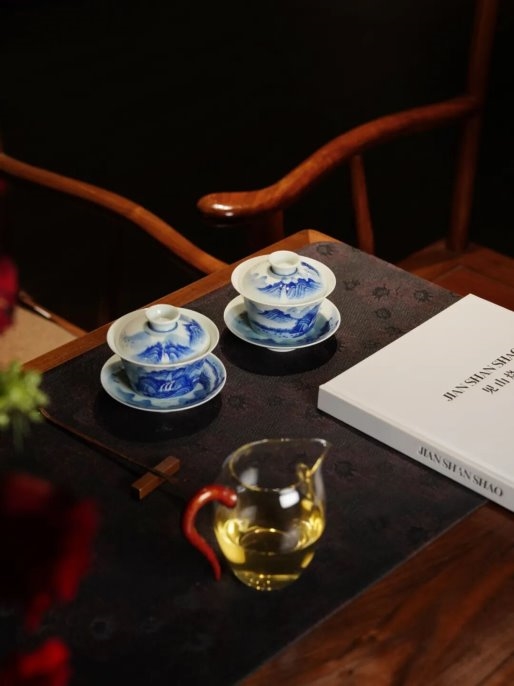一款茶器何以登大雅之堂？“见山烧”青花背后的国器标准插图3