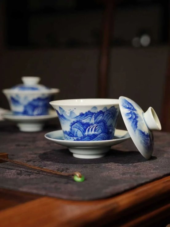 一款茶器何以登大雅之堂？“见山烧”青花背后的国器标准插图4